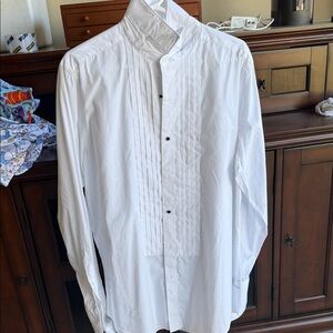 Apt. 9 White Pleated Dress Shirt